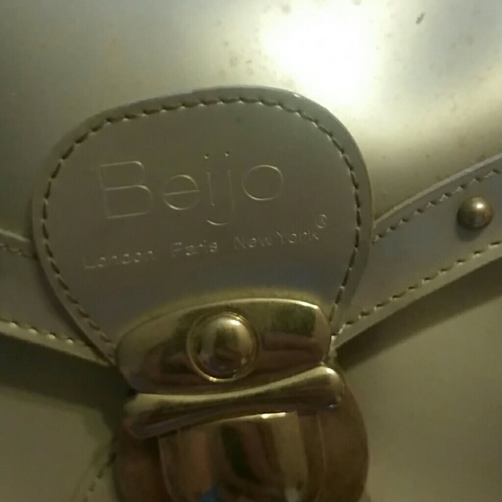 Handbag - Picture 2 of 4